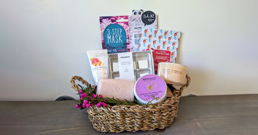 Unique and Meaningful Gift Ideas for Mothers Crafting Moments of Love & Connection