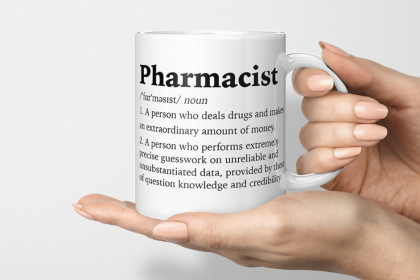 22 Best Meaningful Pharmacy Graduation Gifts for Future Pharmacists to Express Your Love