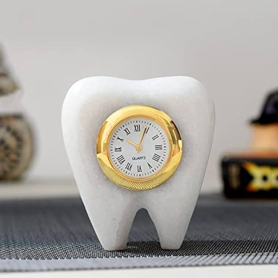 Dentist desk clock