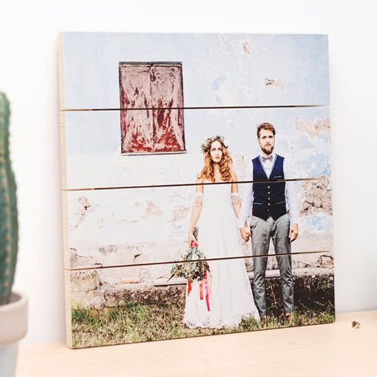 Photo prints on wood pallets