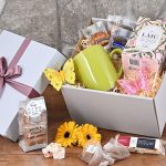 The Ultimate Thoughtful and Best Party Gift Ideas for Your Loved to Let Theme Adore