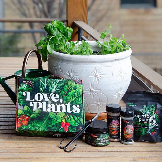 Gardening kit